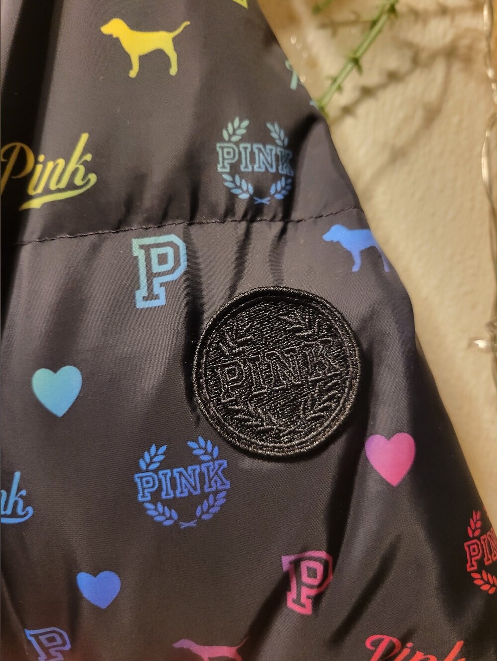 PINK Victoria's Secret Black Puffer Jacket with Multicolor Logo Hearts (RARE) - Picture 5 of 9